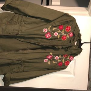 Green jacket w flower details